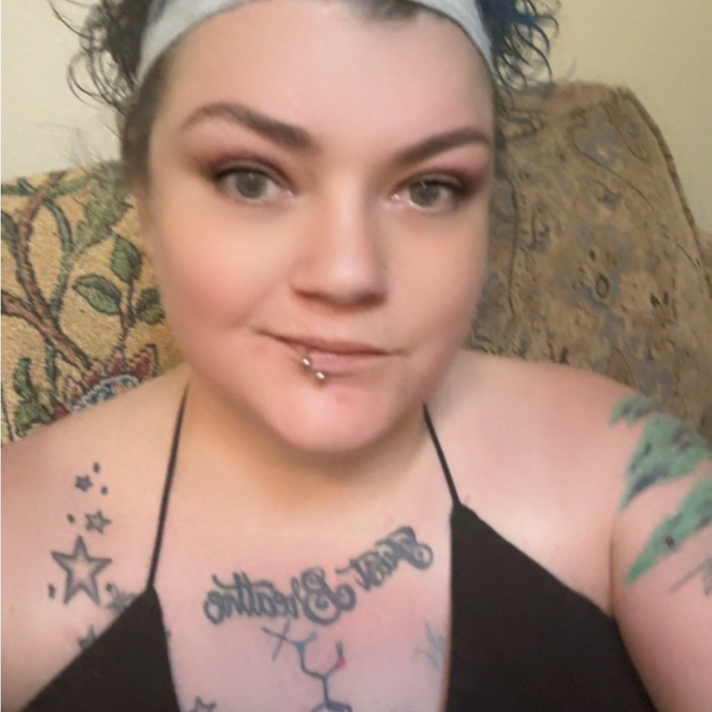 Meet your Posher, Stephanie
